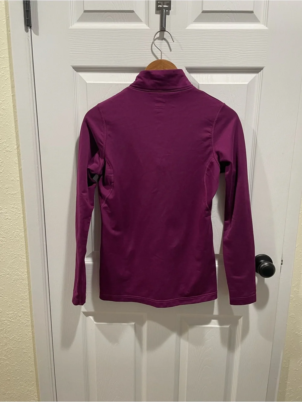 Nike Women's Dri-FIT Quarter Zip Pullover Purple Size M Ptp 18 Length 25